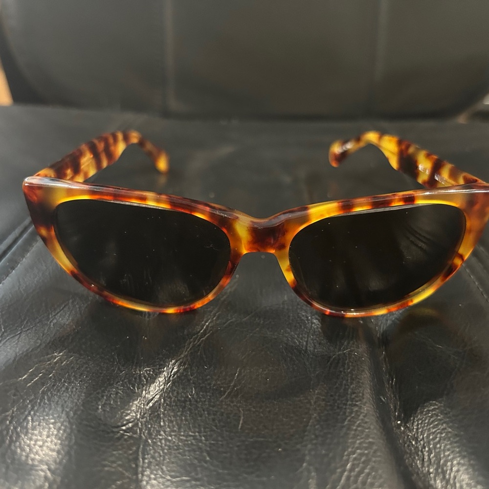 Dkny Tortoise Shell Eyewear View 2